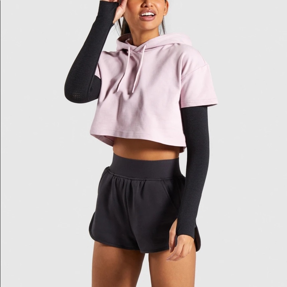 NWOT Gymshark Legacy Fitness Short Sleeve Hoodie - Washed Lavender - Medium